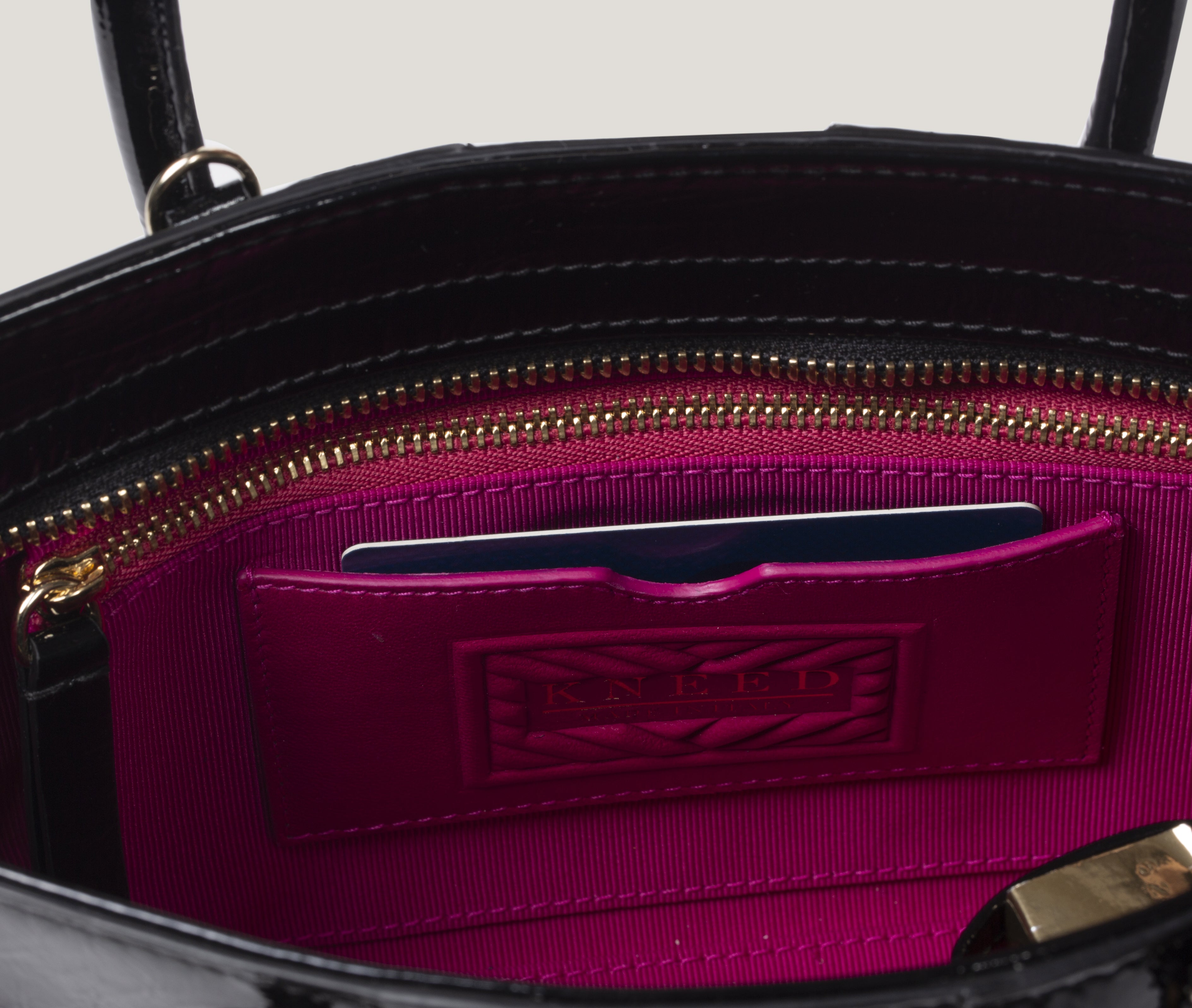 Noa - Crinkle Patent Leather